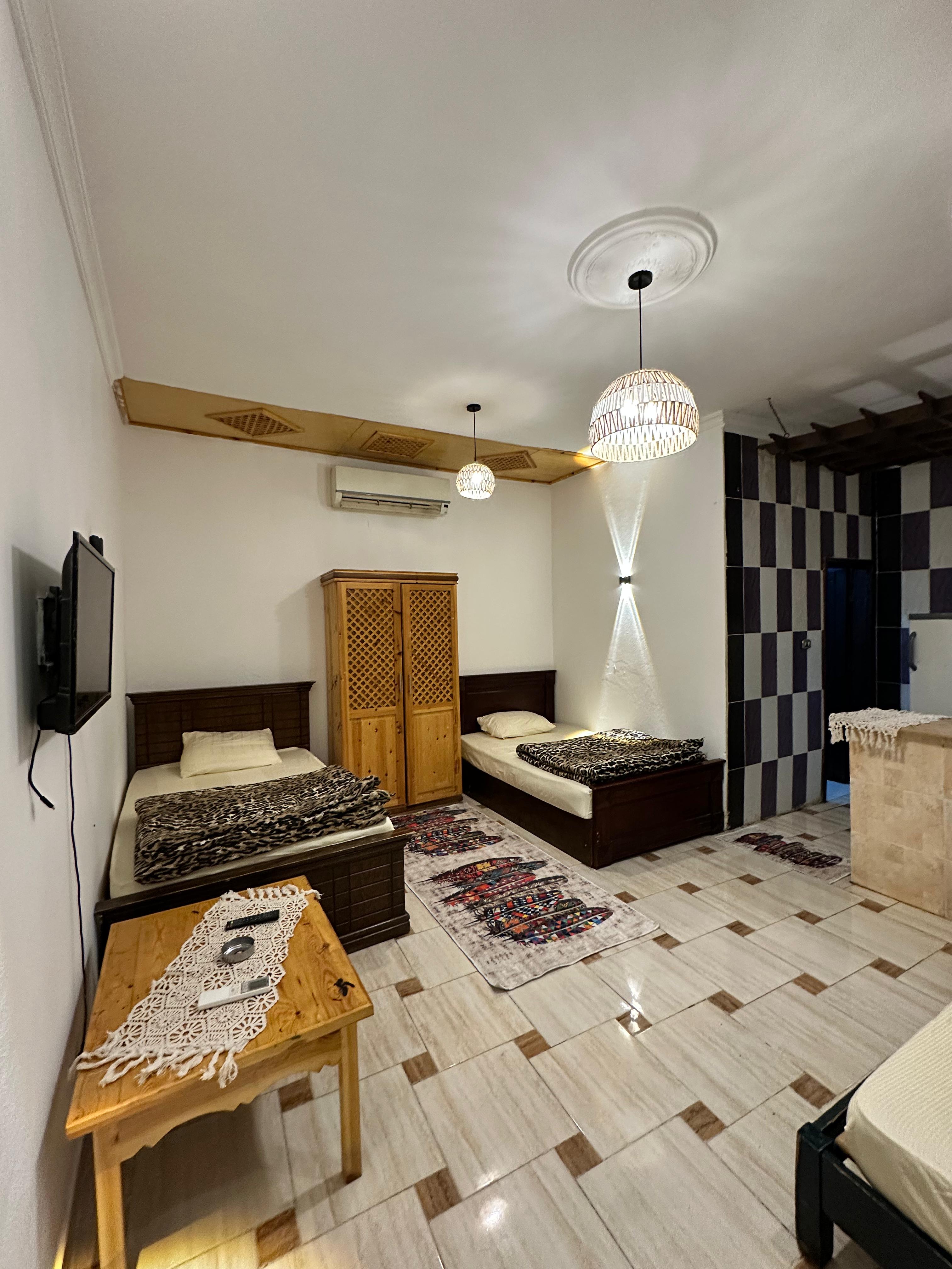 VIP House 2