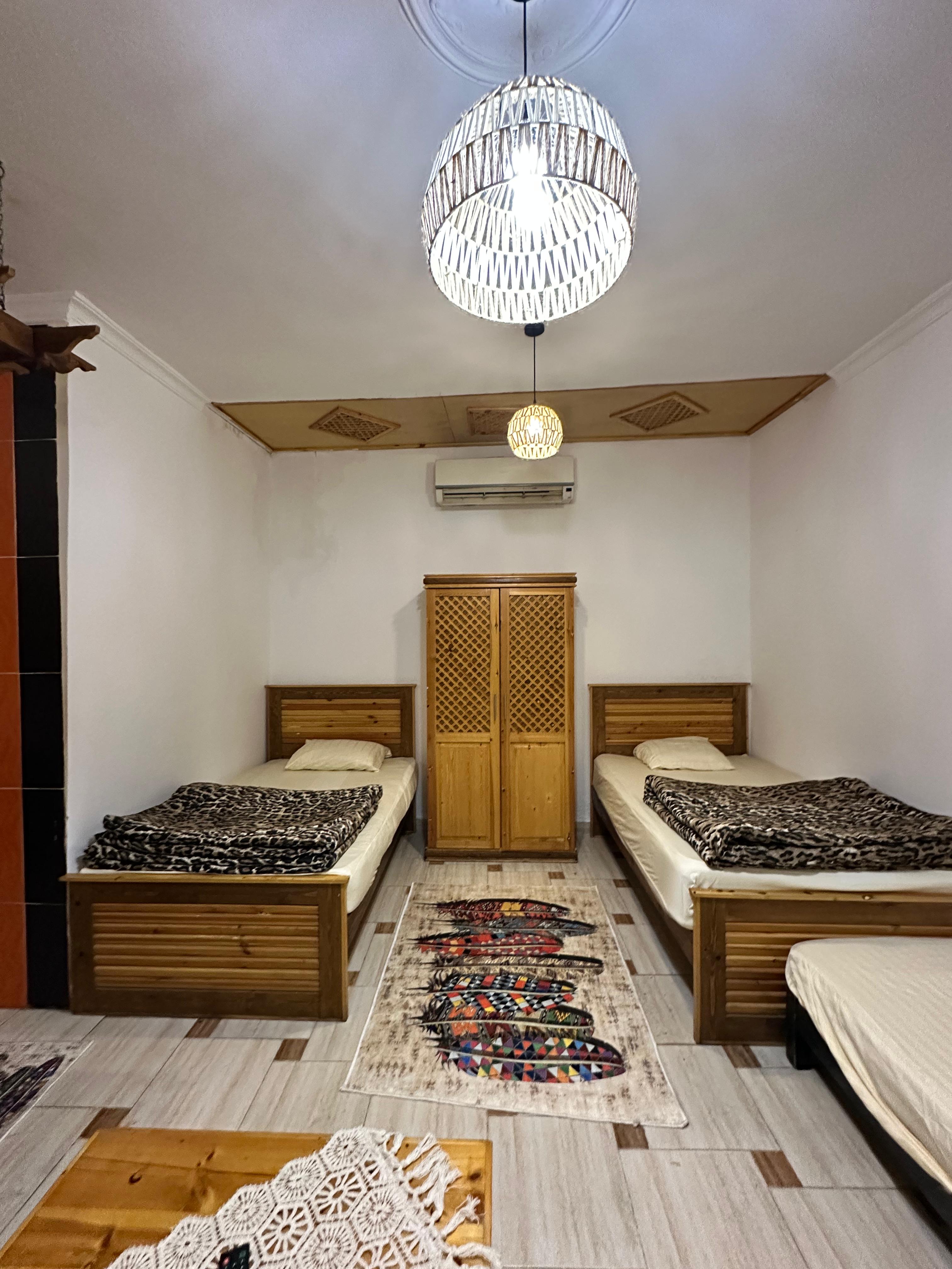 VIP House 2
