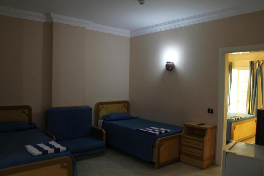 Golden Rose Hotel