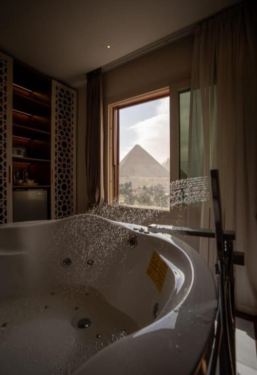 Aura Pyramids Boutique Hotel