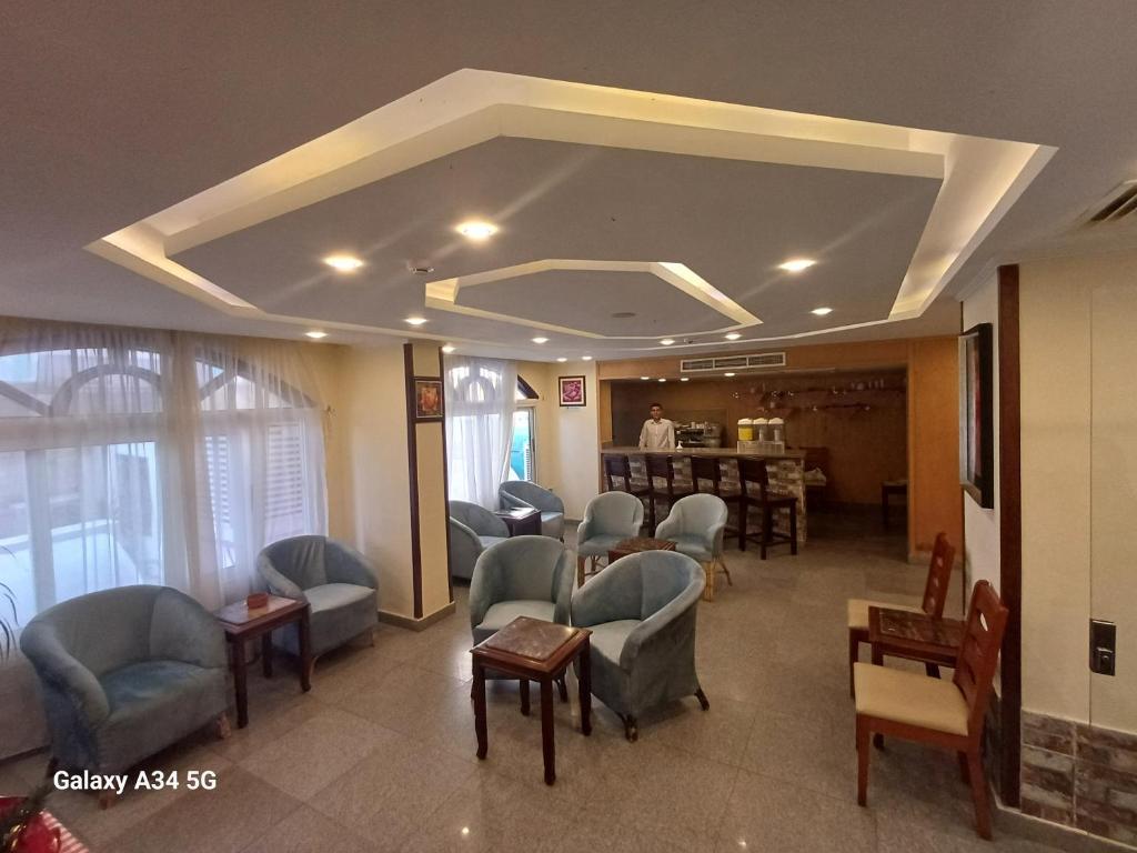 Palm Inn Hotel