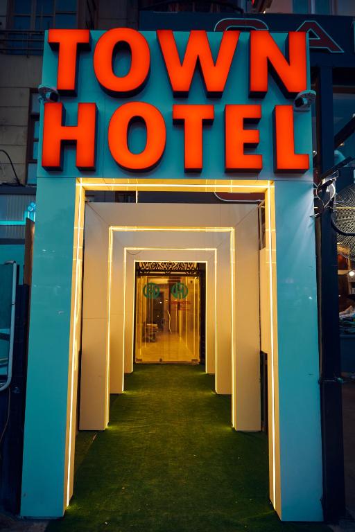 Town Hotel