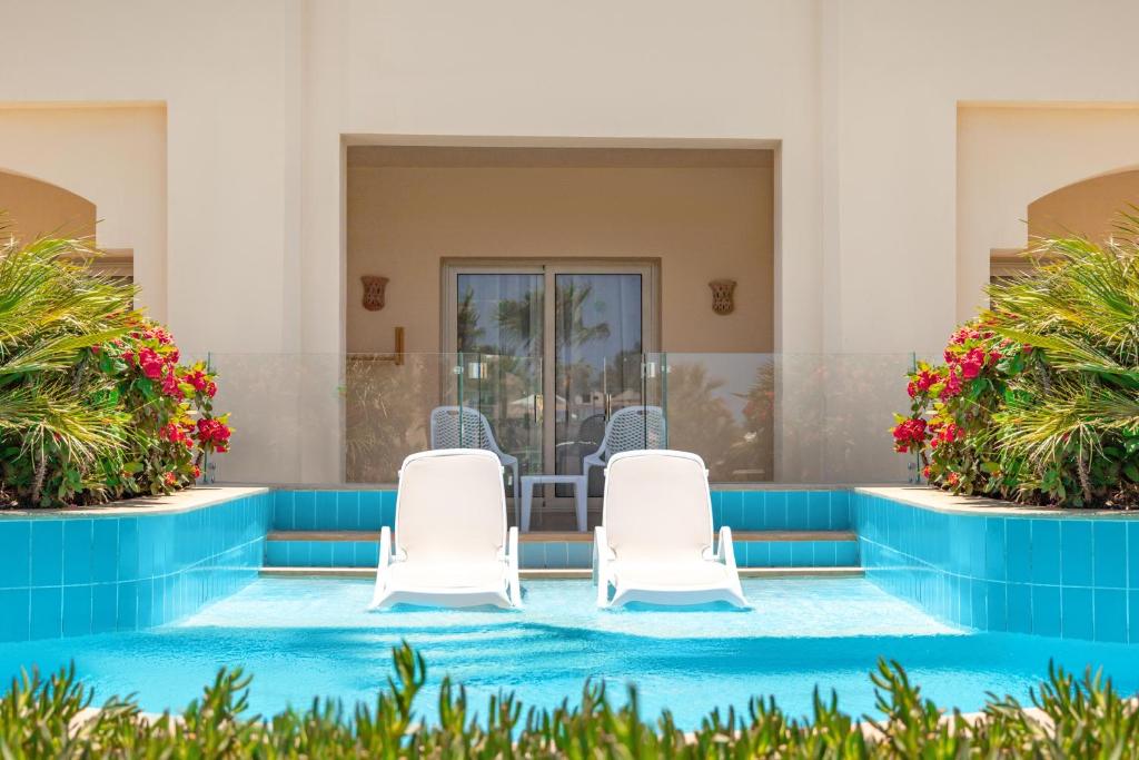 Family Swim-up pool King Bed, separate room 2 Adults