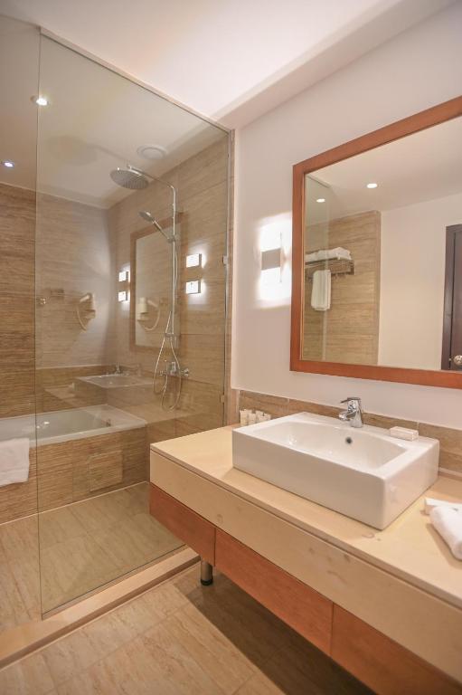 Premium Sea View 2 Adults