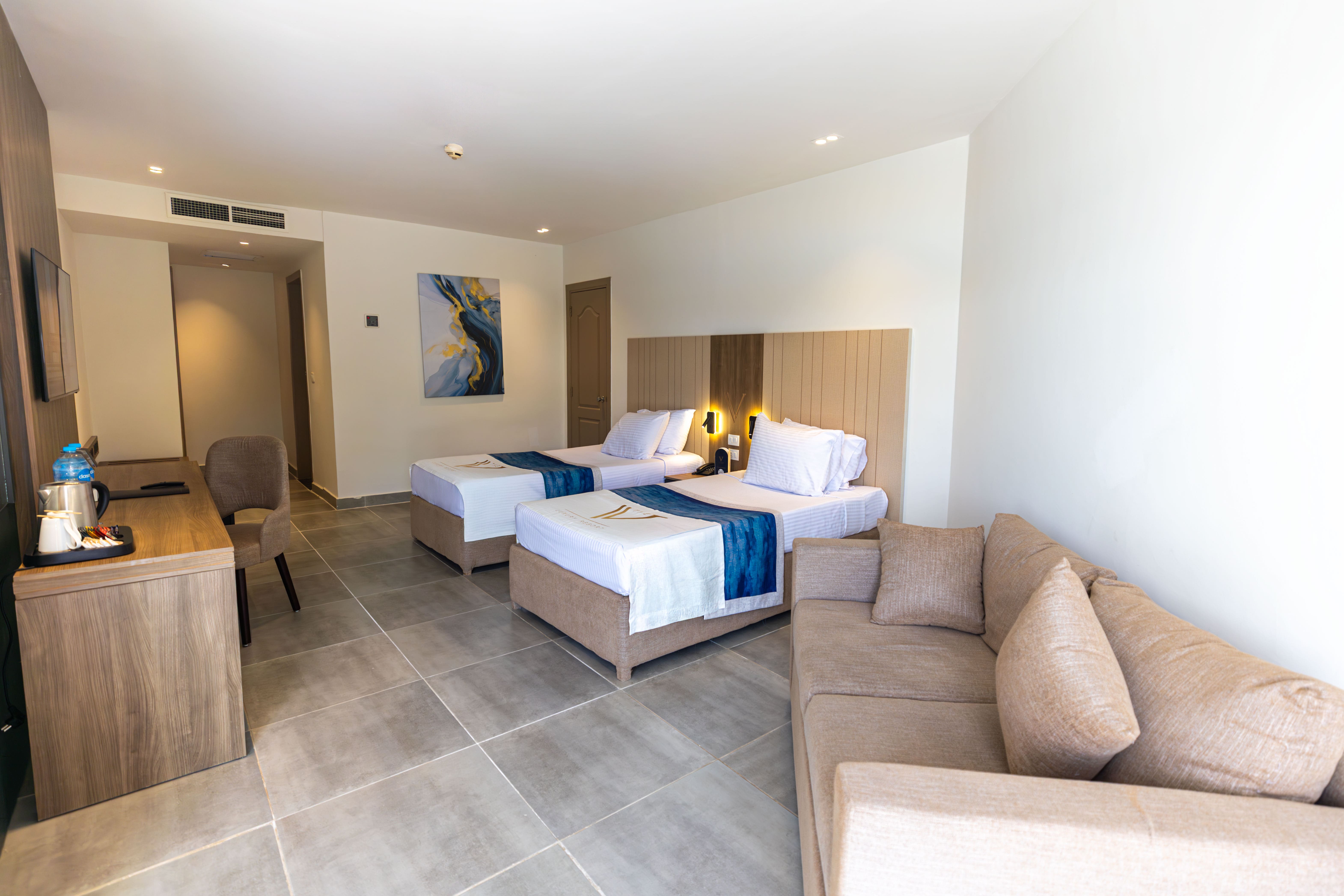 Deluxe Jacuzzi Room