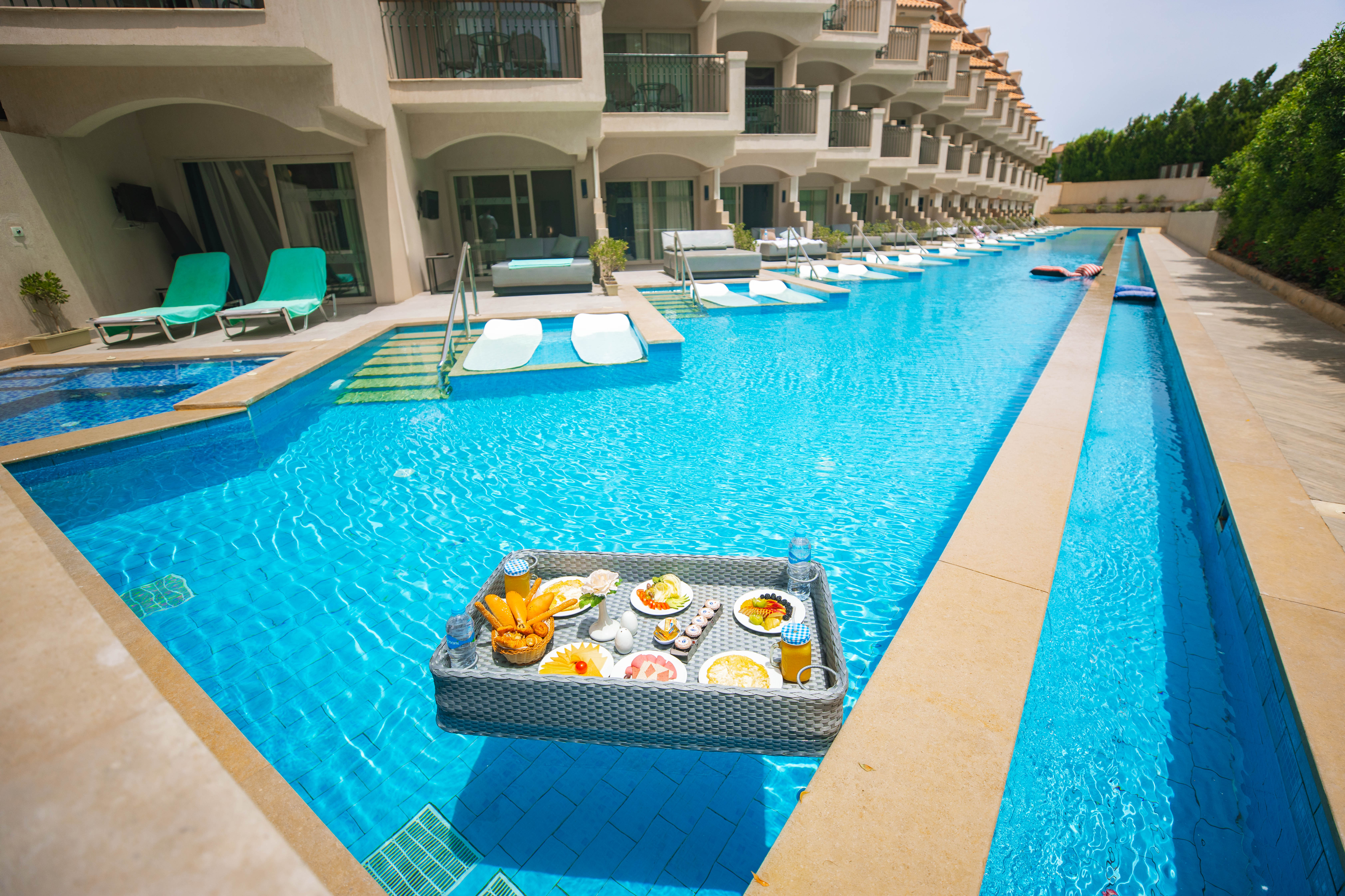 Jacuzzi Swim UP Suite