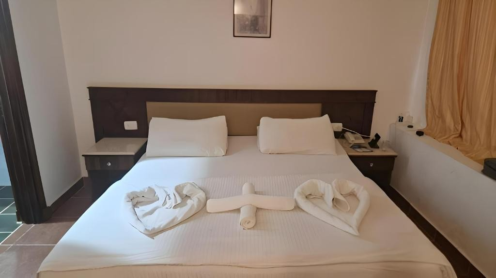 Double Room with Pool View