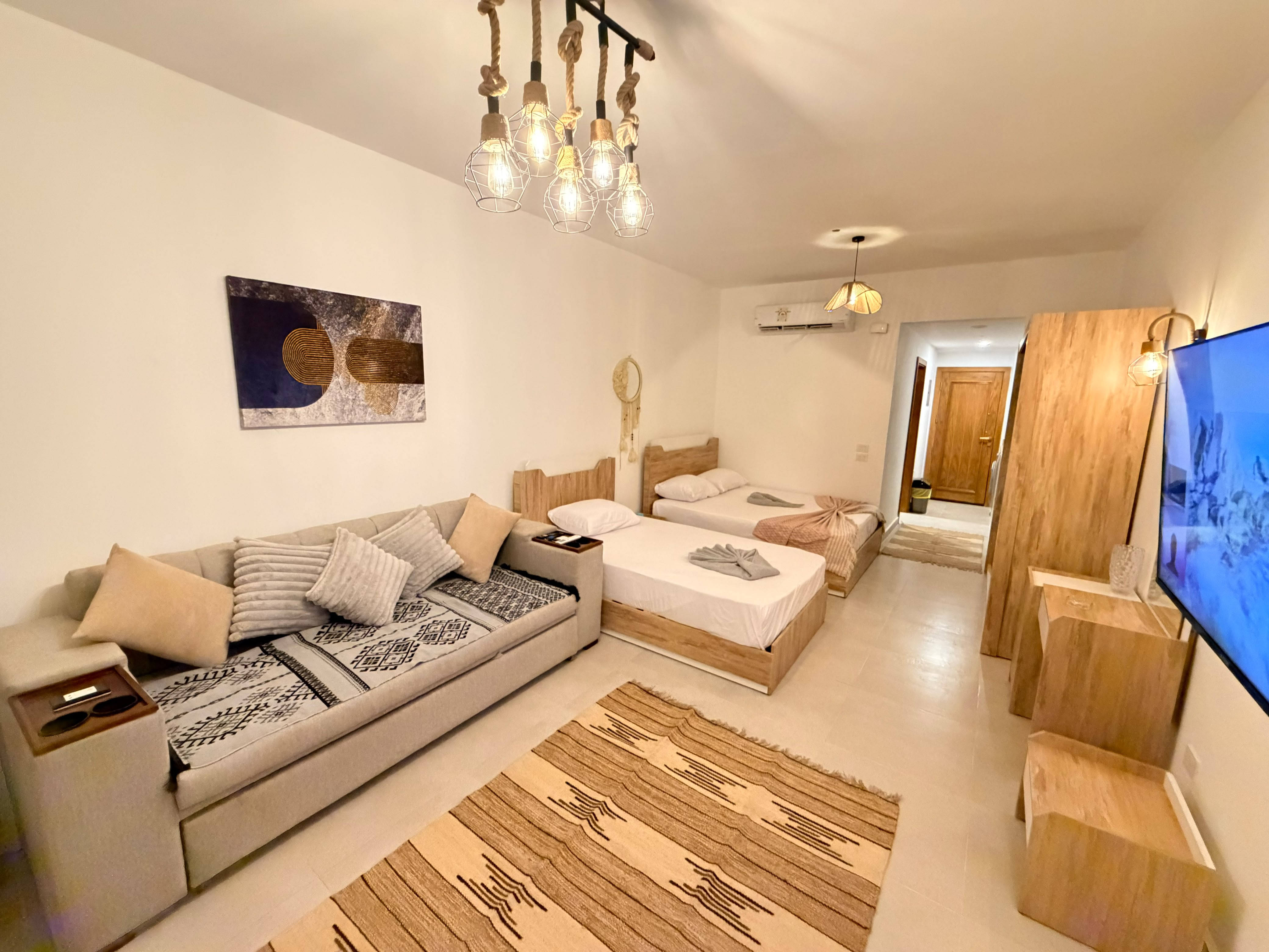 Triple Room