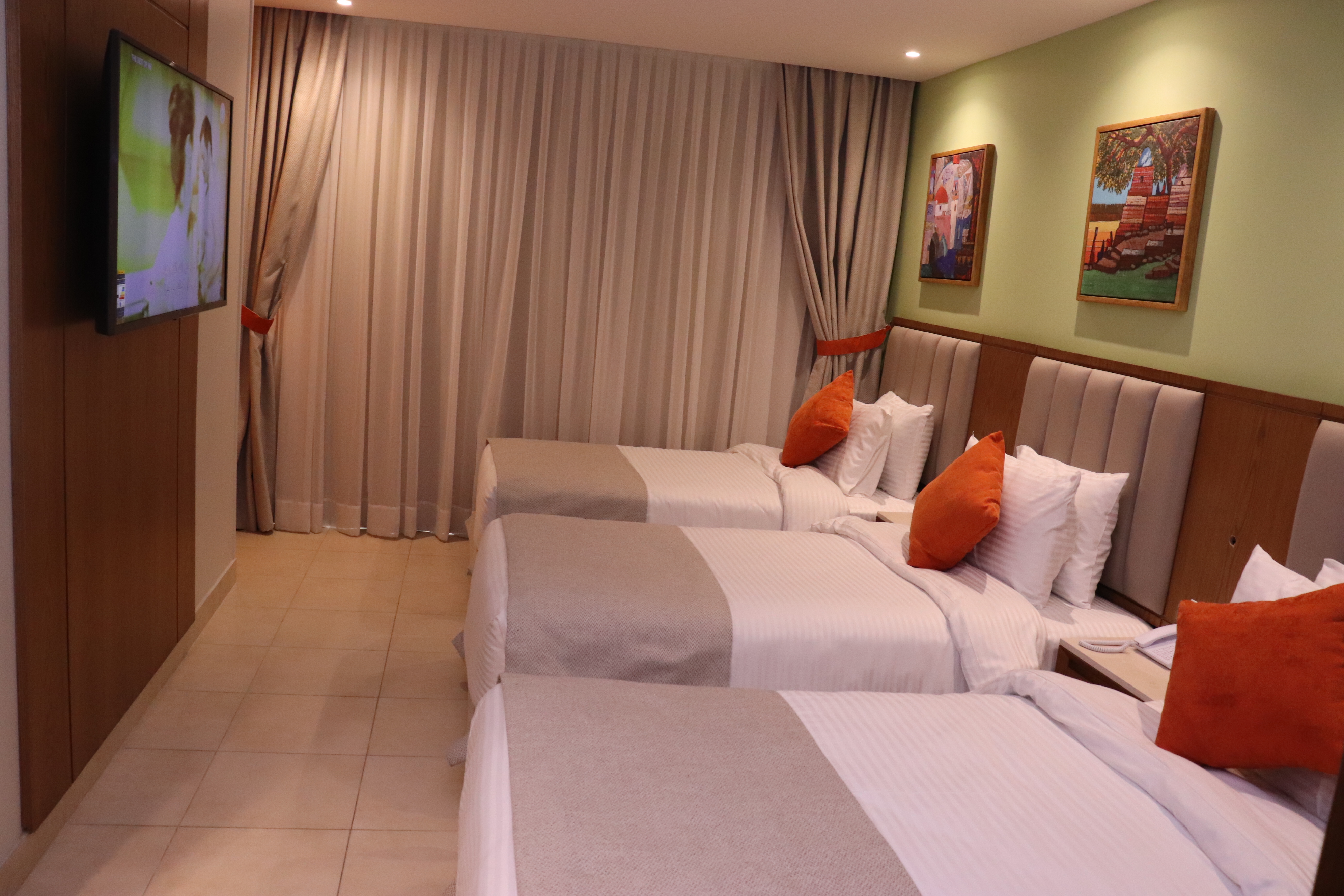 Triple Room with City View