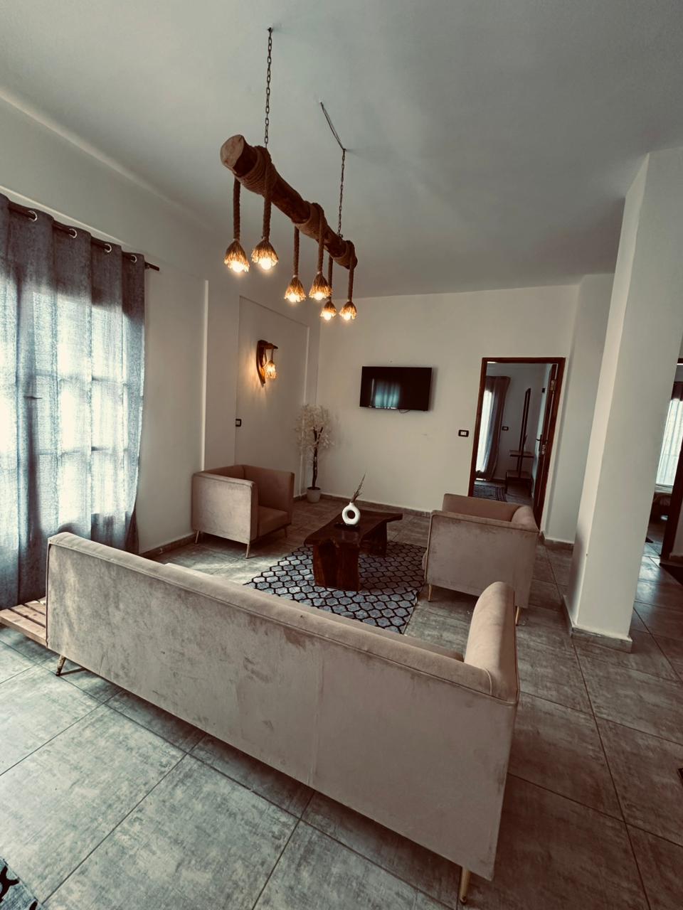 Hexagonal Room