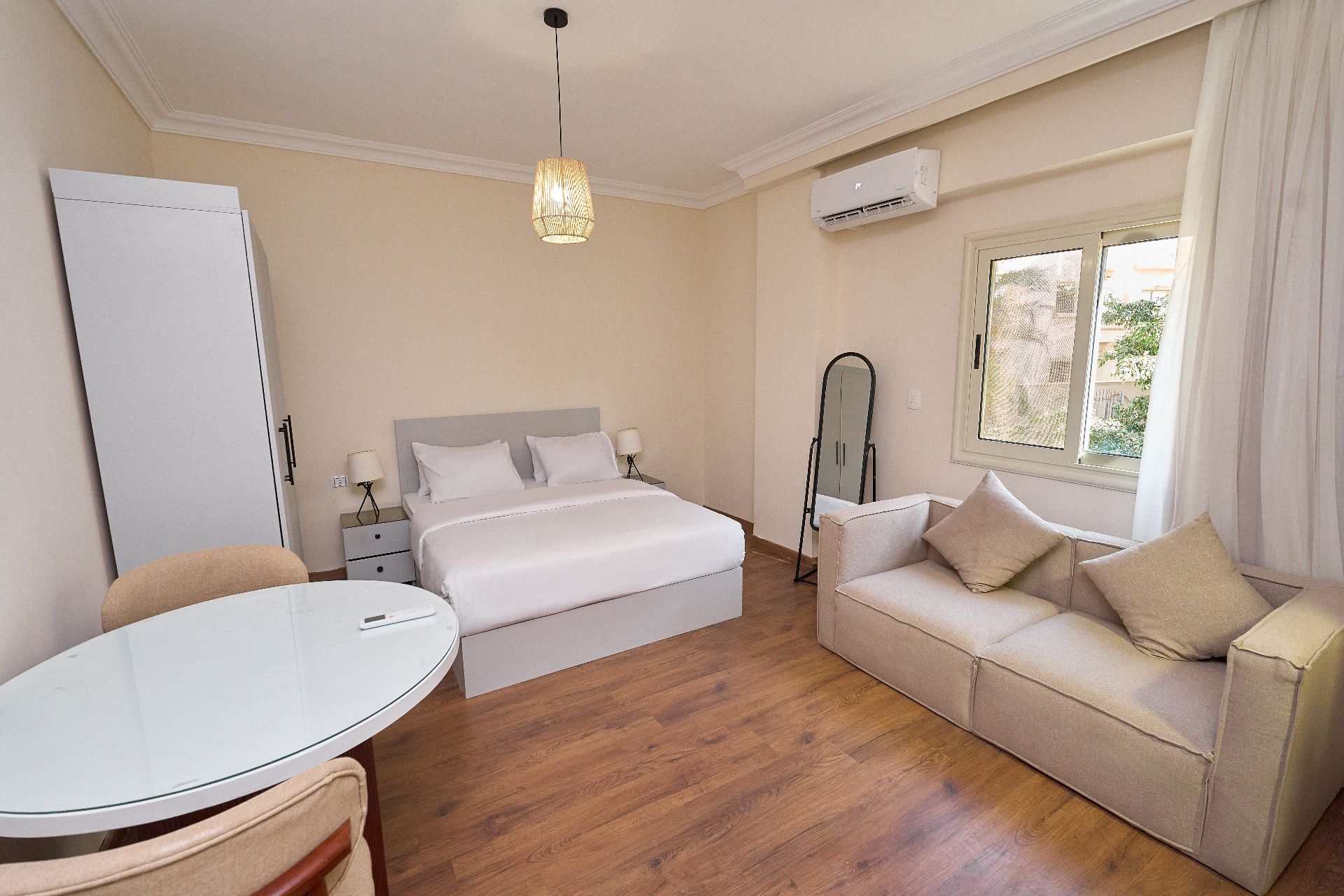 One Bedroom Apartment