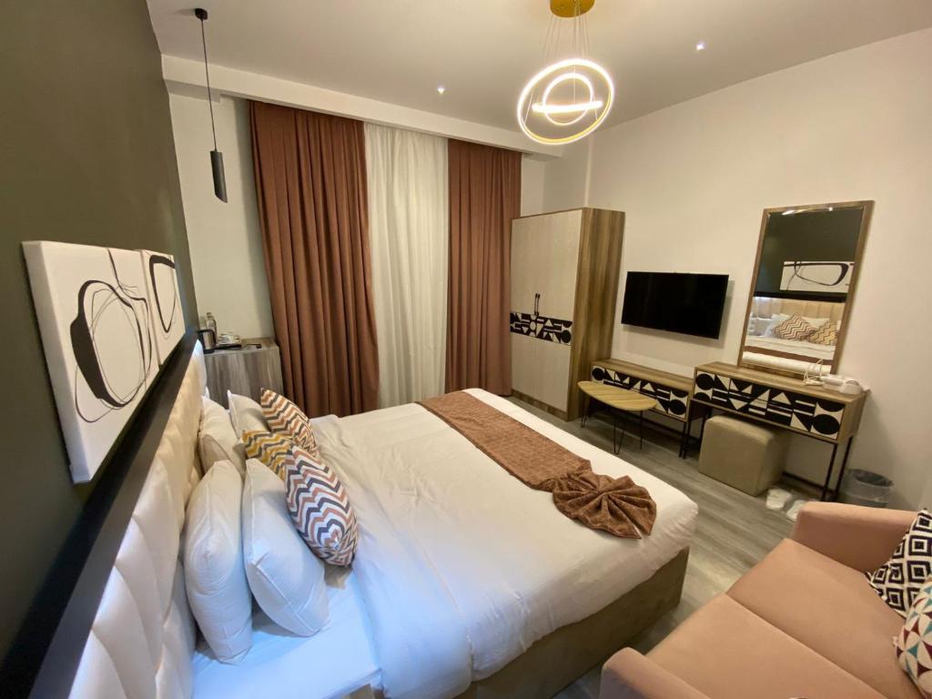 Deluxe Single Room