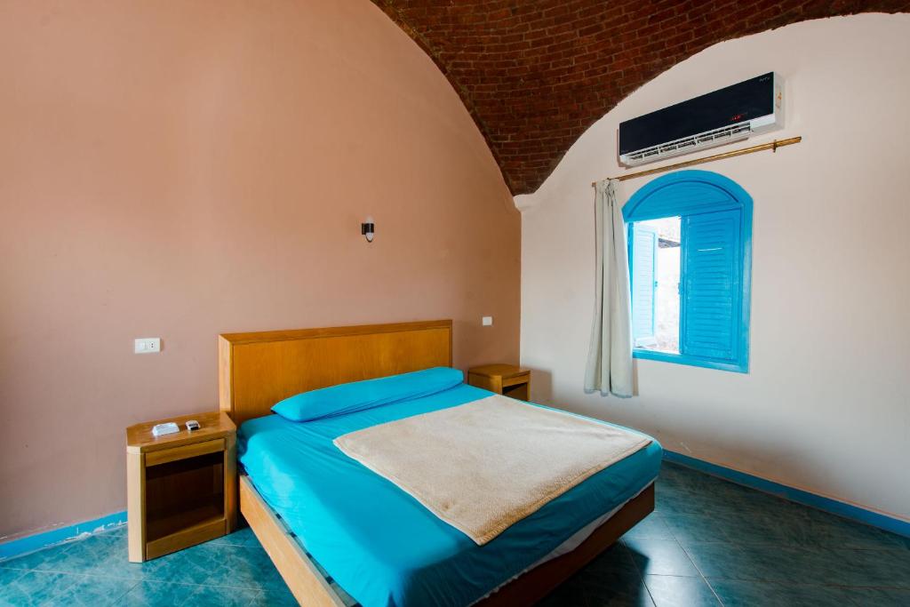 Single Room - Garden View