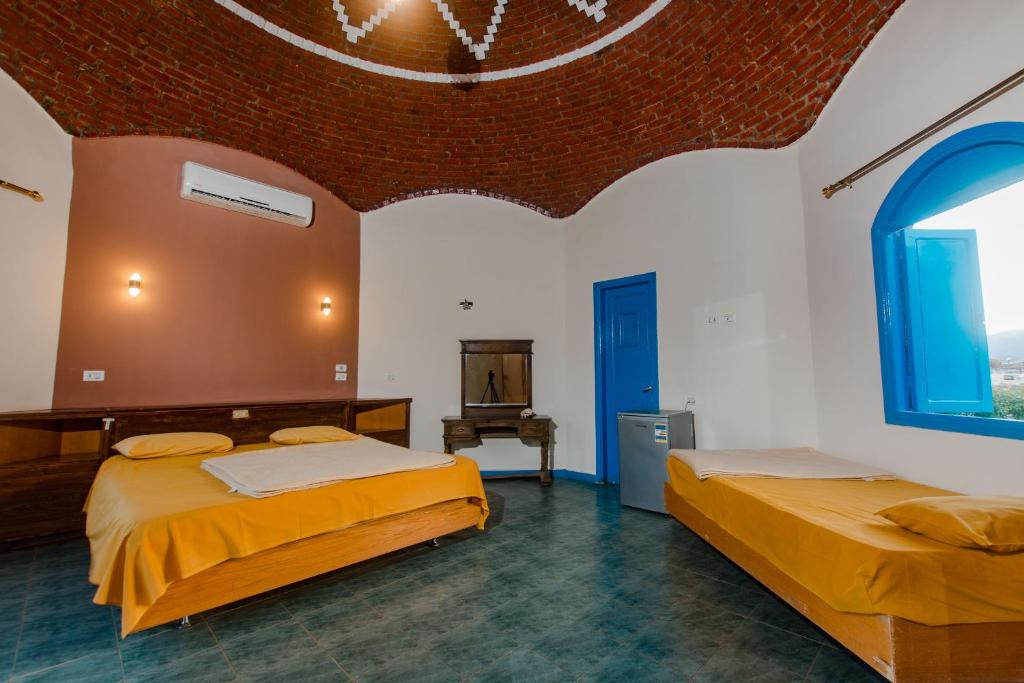 Triple Room - Garden View