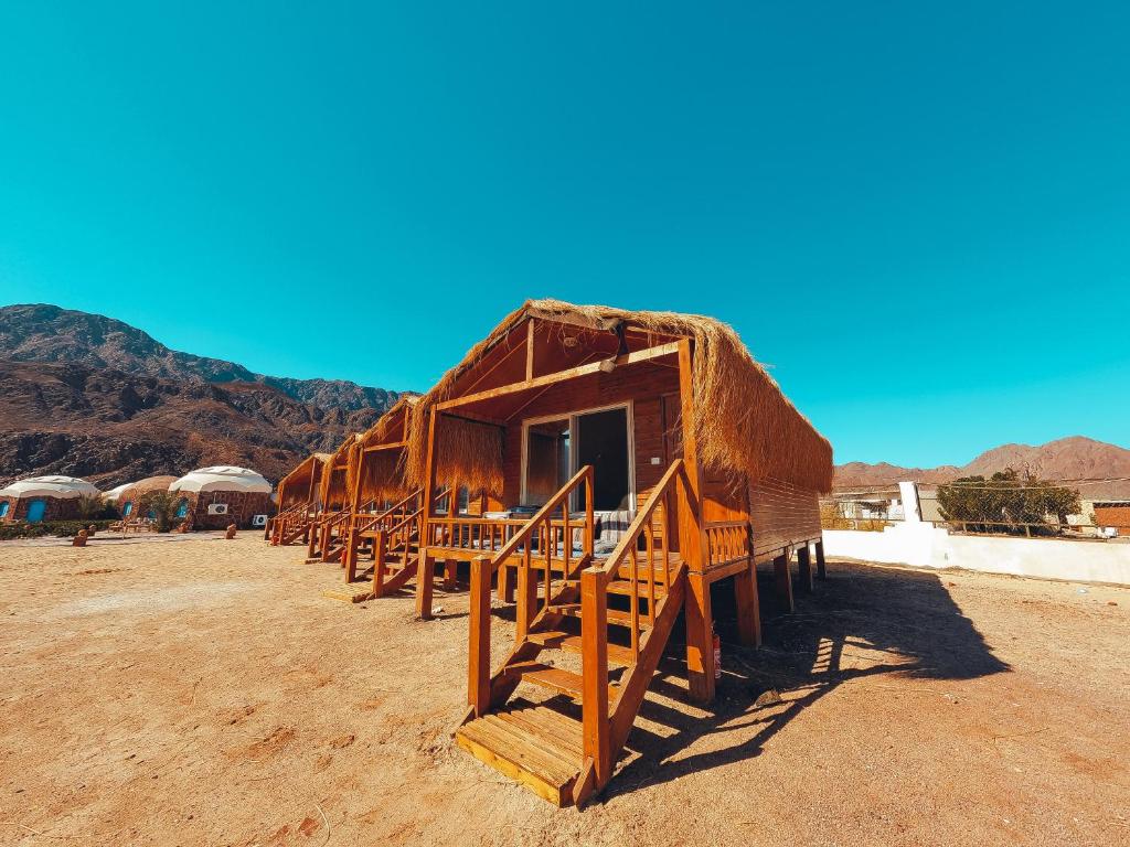Triple Panoramic Bungalow