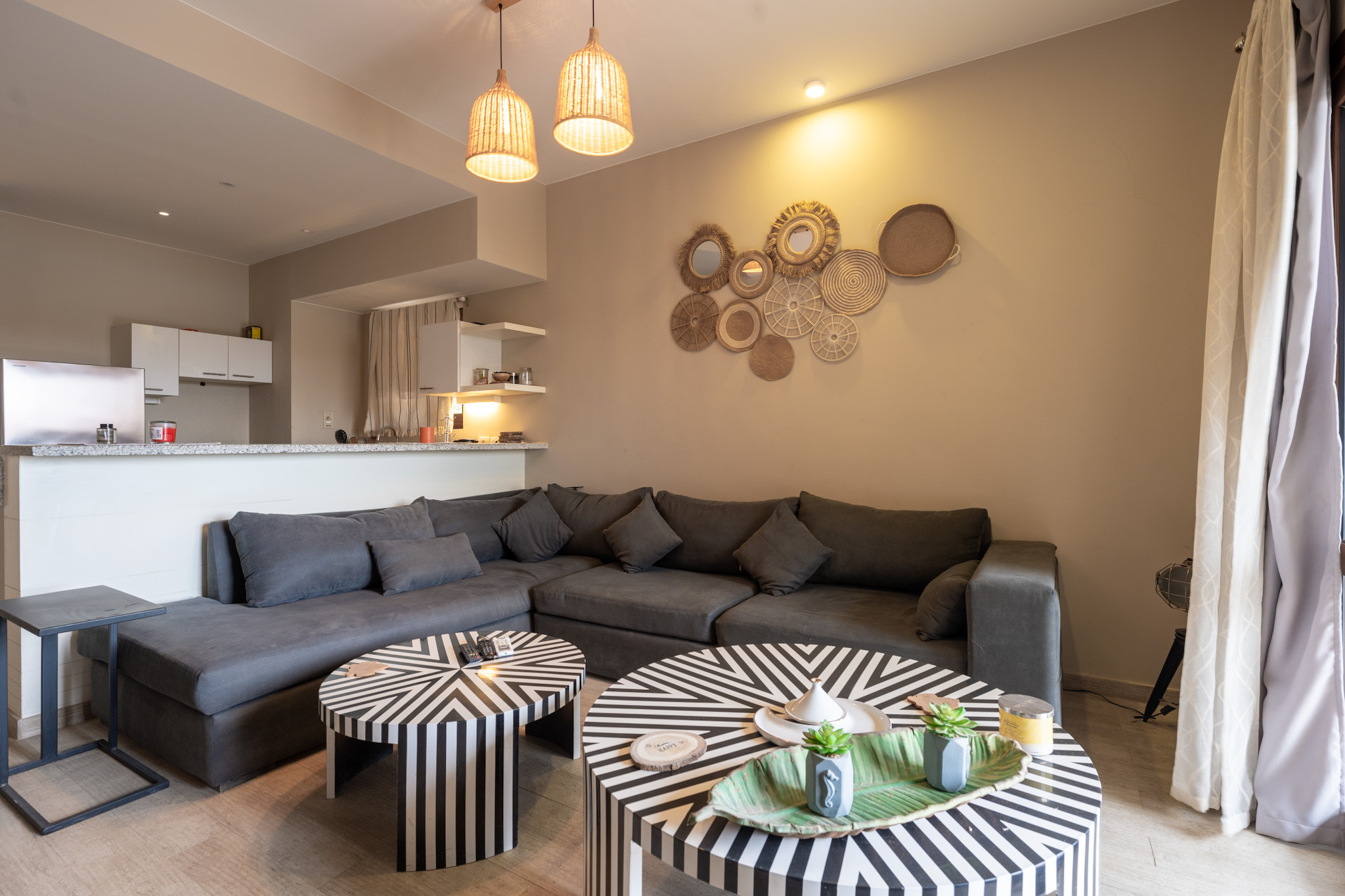 1 Bedroom - Canal View
