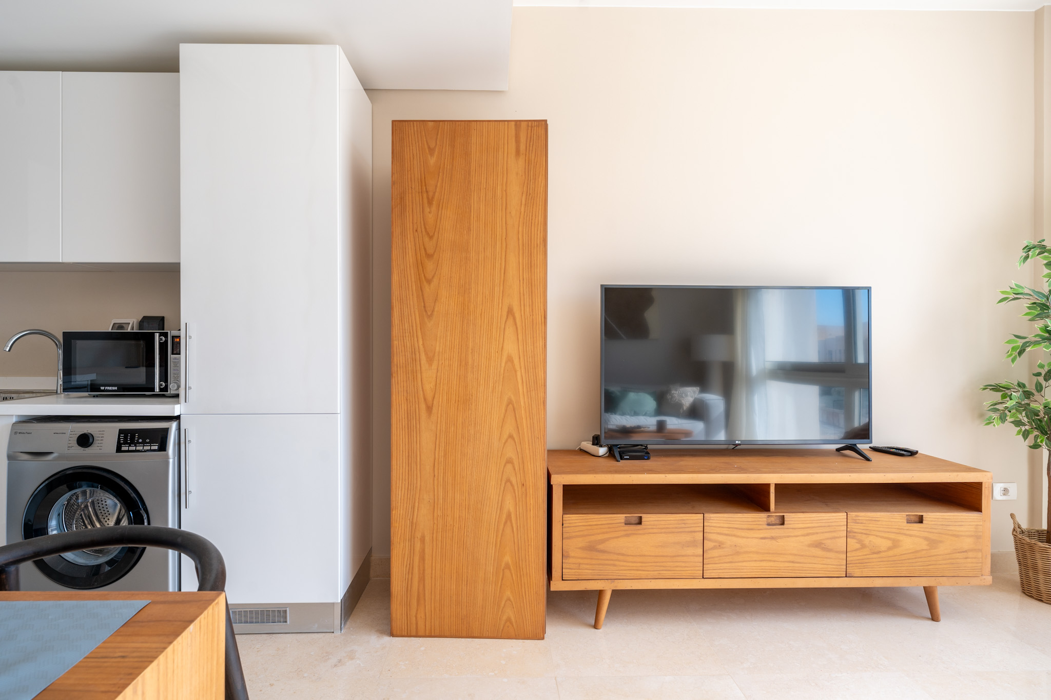 1 Bedroom - Sea Side View