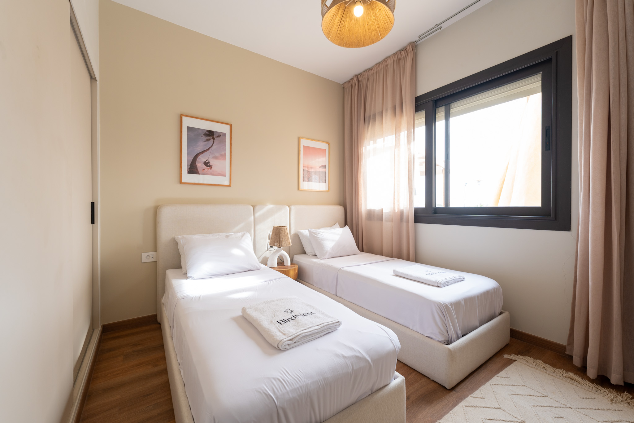 3 Bedroom - Canal View - 6 Pax