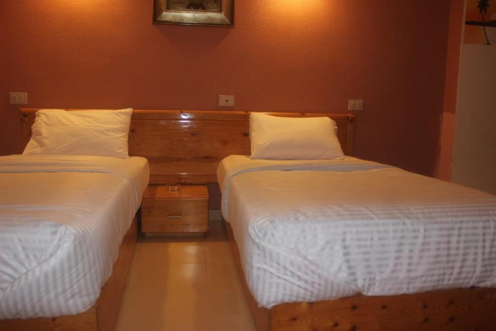 Quintuple Room - Back View