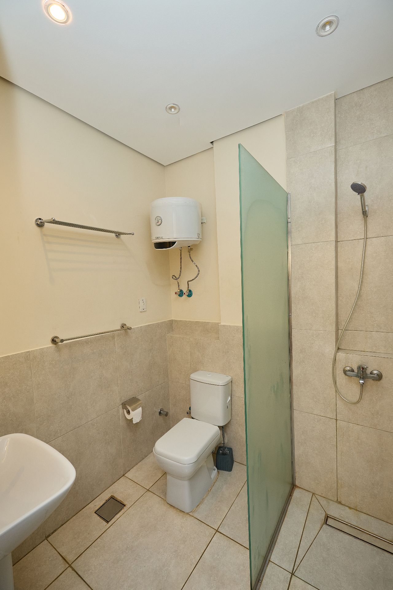 Economic Studio One Bed & Kitchen