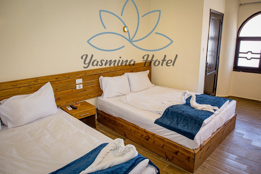 Quintuple Room