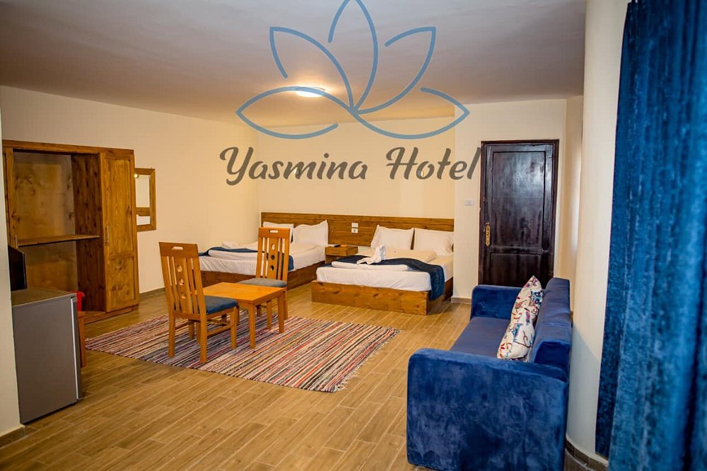 Quintuple Room