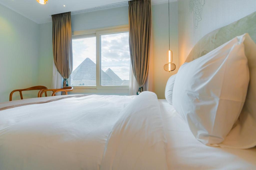 Deluxe Double Room - Pyramids View