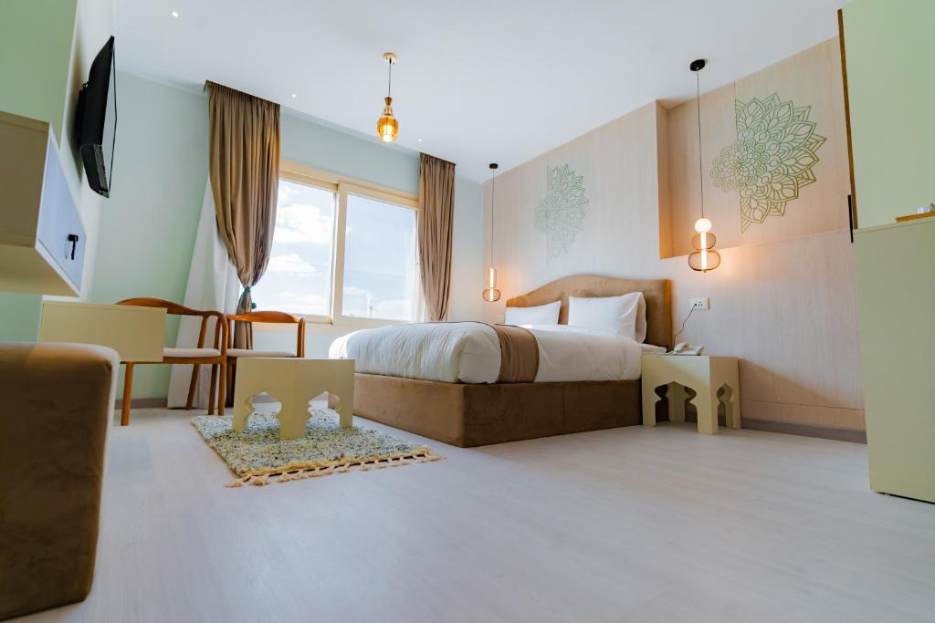 Deluxe Double Room - Pyramids View