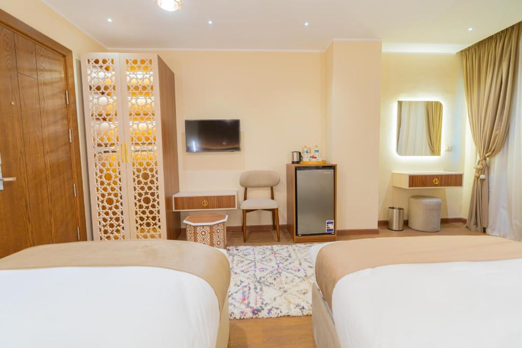 Standard Twin Room