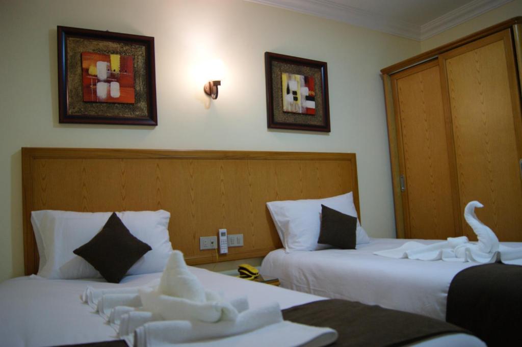 Triple Room