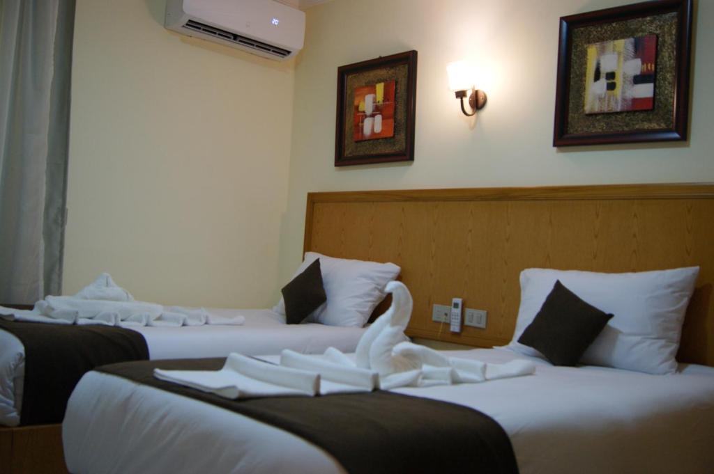 Triple Room
