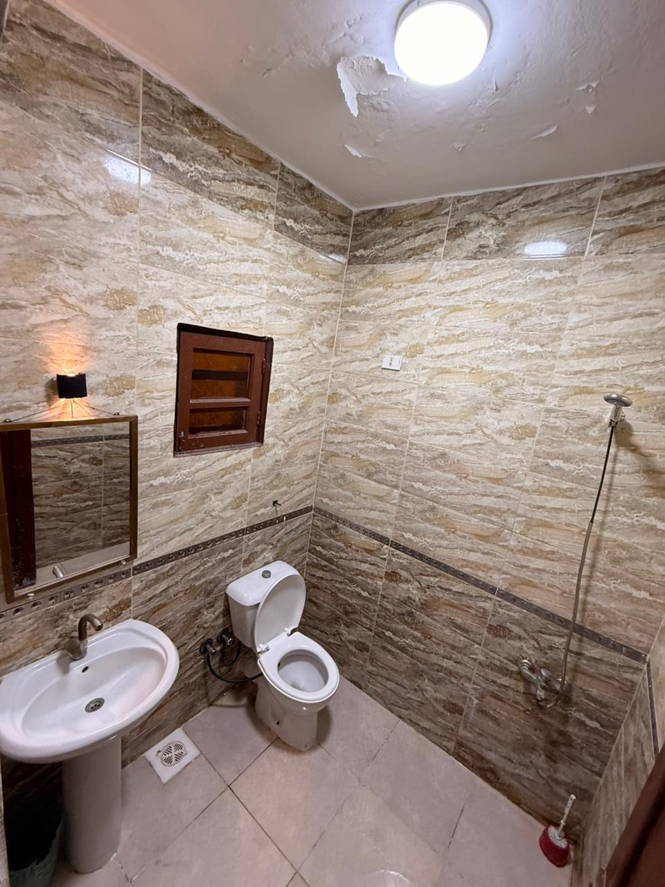 Room for 5 Pax