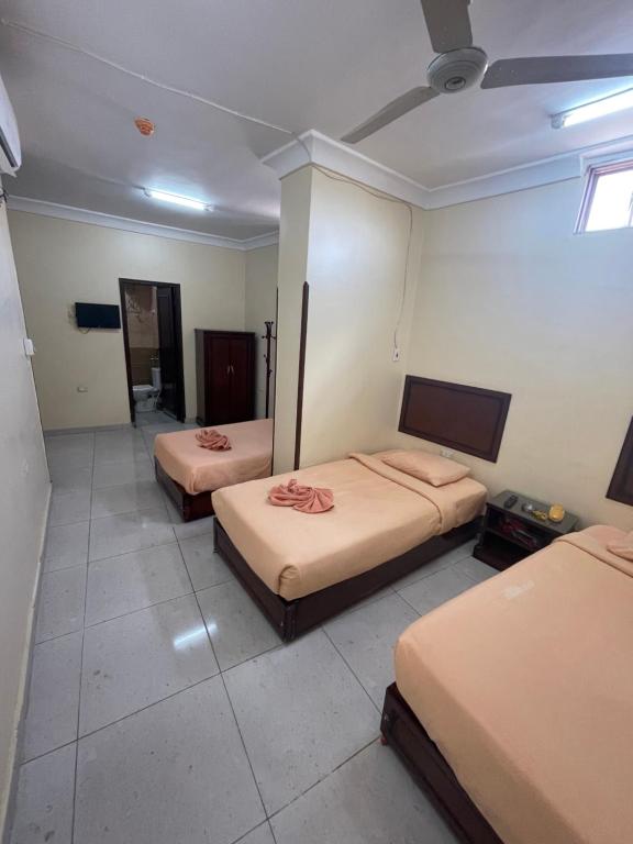 Triple Room
