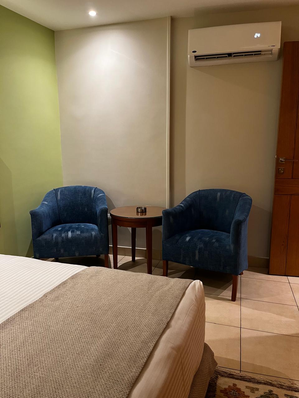 Quadruple Family Suite