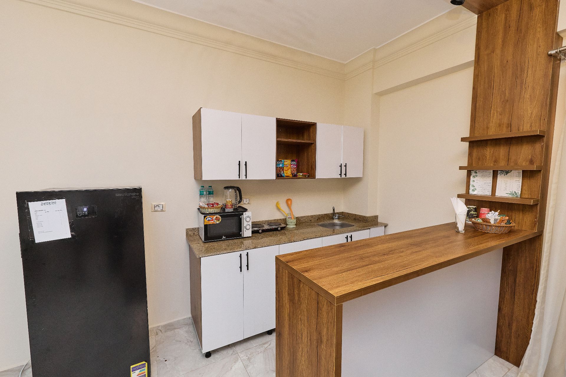 Studio With Queen Bed
