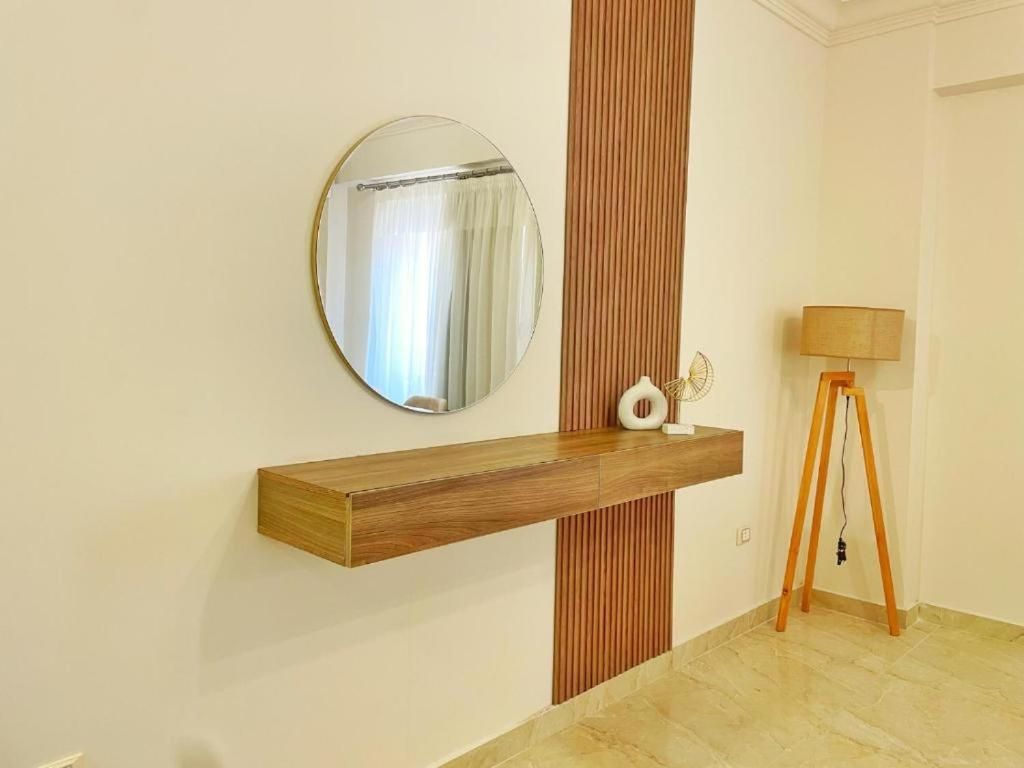 Apartment With Three Bedrooms & Living